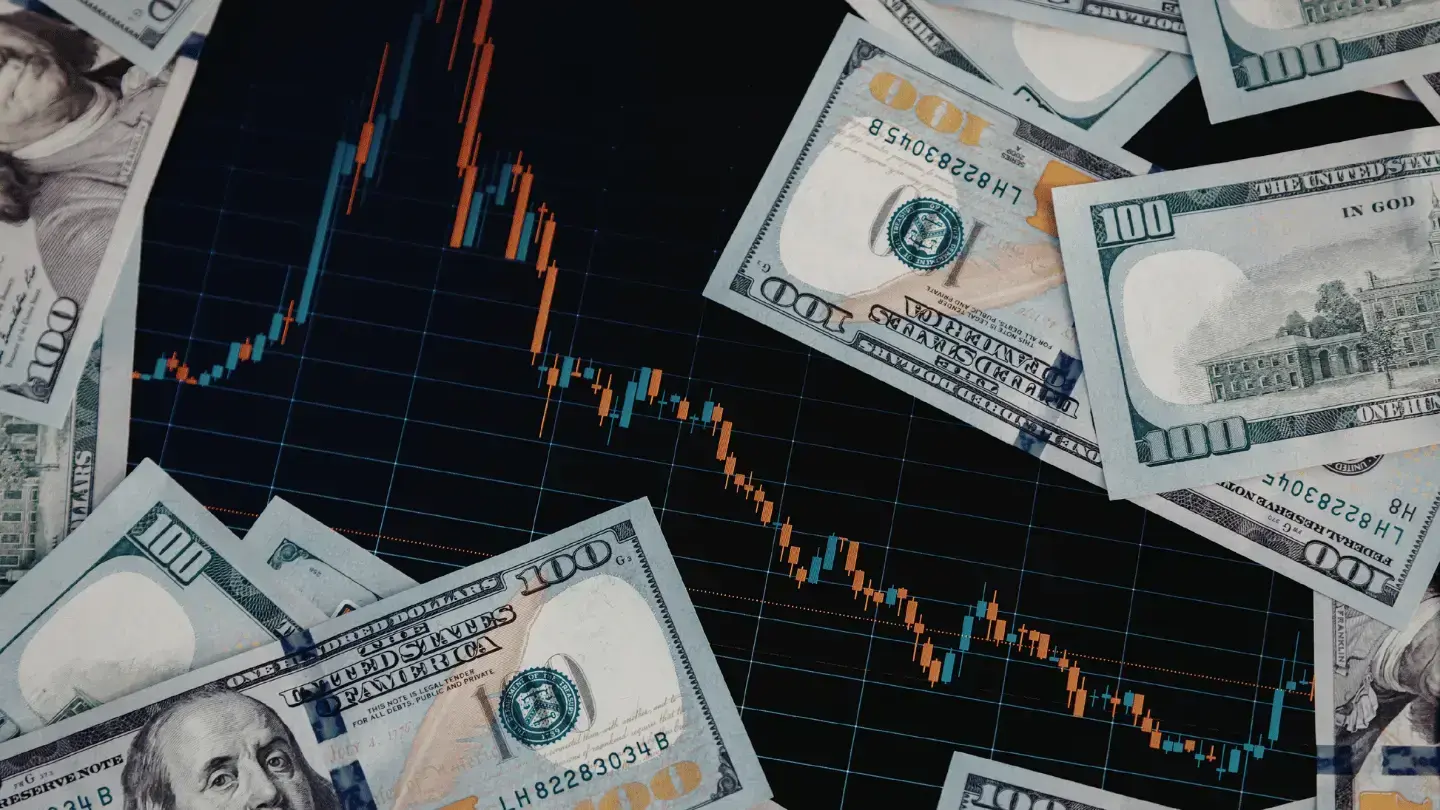 Financial market trends with currency